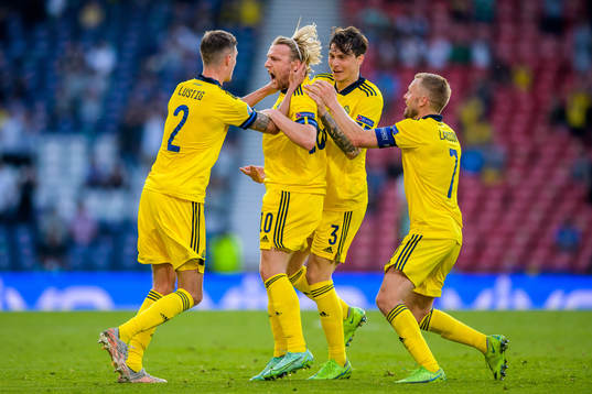 Mikael Lustig, Emil Forsberg, Victor Nilsson Lindelöf and