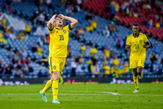 Emil Forsberg of Sweden looks dejected