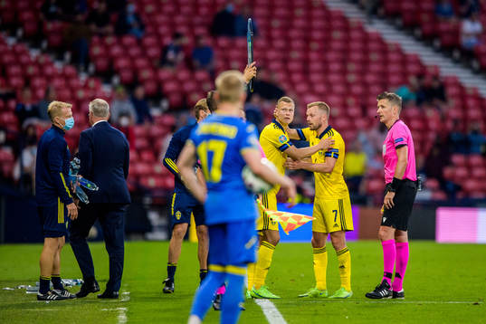 Viktor Claesson and Sebastian Larsson of Sweden