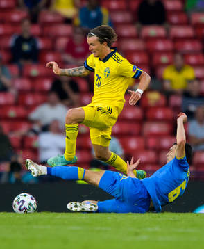 Kristoffer Olsson of Sweden and Taras Stepanenko of Ukraine