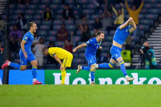 Yevhen Makarenko, Oleksandr Karavaev and Artem Dovbyk of