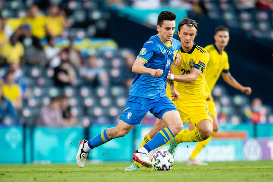 Mykola Shaparenko of Ukraine and Kristoffer Olsson of Sweden