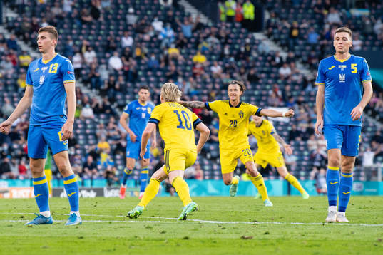 Emil Forsberg and Kristoffer Olsson of Sweden celebrates 1-1