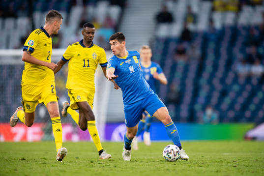 Ruslan Malinovskyi of Ukraine and Mikael Lustig and