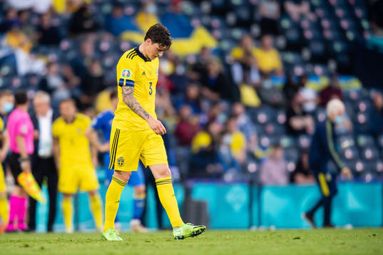 Victor Nilsson Lindelöf of Sweden looks dejected