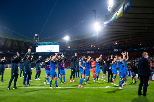 Players of Ukraine celebrates
