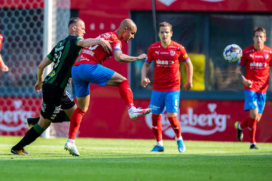 Varbergs Albert Ejupi och Helsingborgs Anthony van