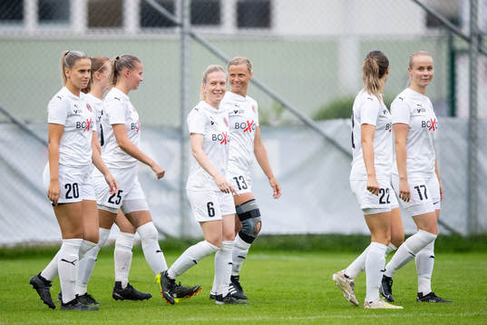 Hittarps Hanna Hallström, Isabelle Angel, Hanna Jönsson,