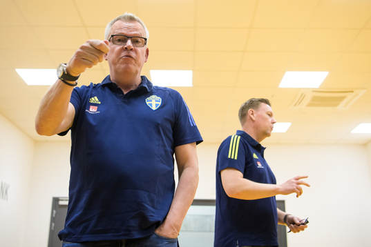 Head coach Janne Andersson and assistant coach Peter