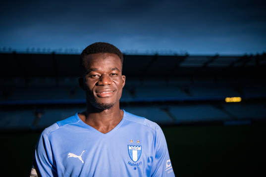Malmö FF presenterar Malik Abubakari som ny spelare