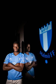 Malmö FF presenterar Malik Abubakari som ny spelare