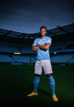 Malmö FF presenterar Malik Abubakari som ny spelare