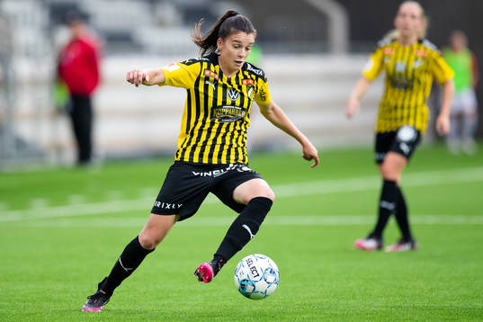 Häckens Anna Julia Csiki