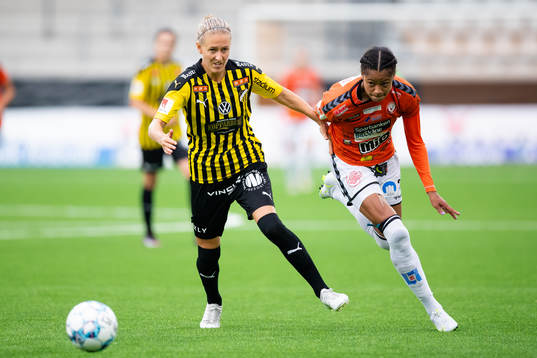 Häckens Emma Kullberg och Kristianstads Sveindís Jane