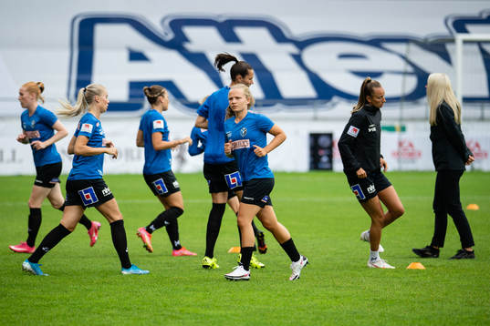 Växjös spelare värmer upp