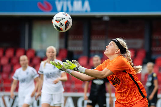 Eskilstunas målvakt Emma Holmgren