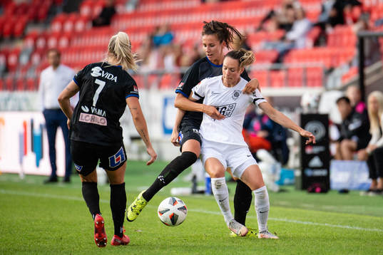 Växjös Nellie Karlsson och Eskilstunas Felicia Rogic