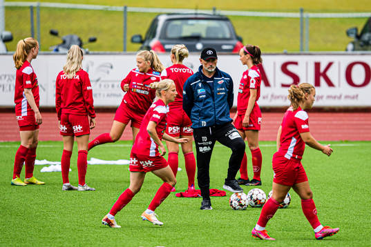 Thomas Dahle, head coach of Avaldsnes
