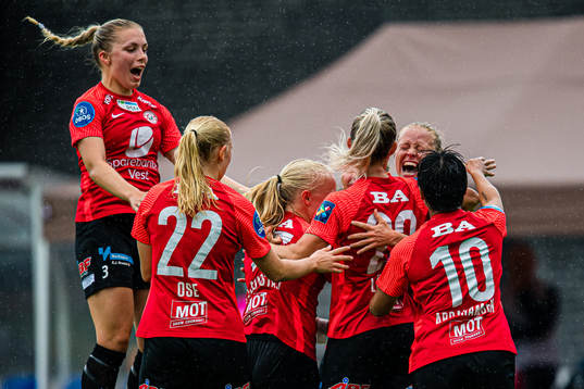 Mia Jalkerud of Arna-Bjørnar celebrates