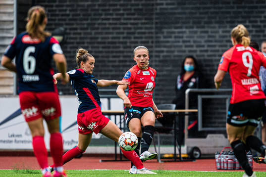 Marte Bjelde Hjelmhaug of Arna-Bjørnar