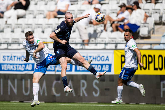 IFK Norrköpings Viktor Agardius och Malmö FFs Jo Inge