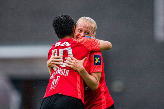 Mia Jalkerud of Arna-Bjørnar celebrates