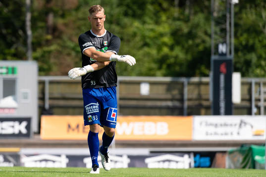 Varbergs målvakt Philip Mårtensson före fotbollsmatchen