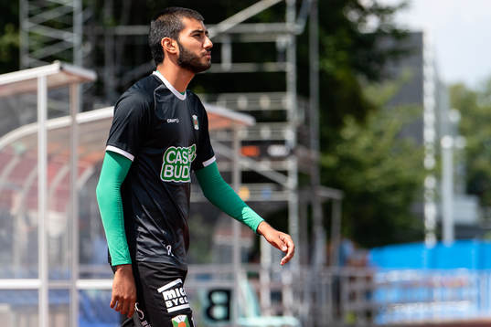 Varbergs Montander Madjed före fotbollsmatchen i