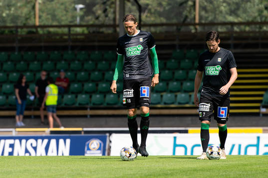 Varbergs Joakim Lindner och Robin Tranberg före