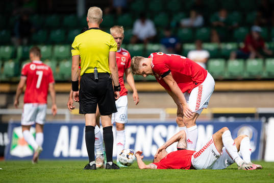 Kalmars Rasmus Sjöstedt har ont