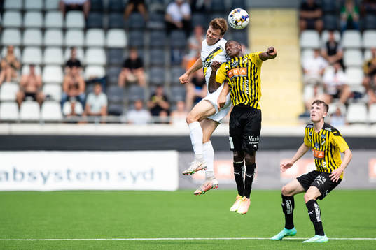 s Erik Ring och Häckens Godswill Ekpolo