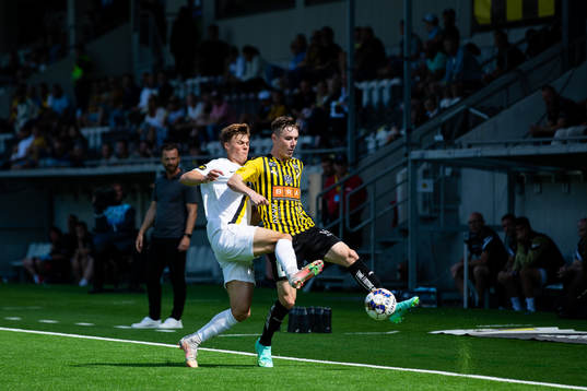 s Erik Ring och Häckens Patrik Wålemark