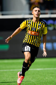 Häckens Ali Youssef jublar