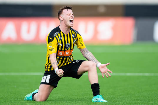 Häckens Tobias Heintz jublar
