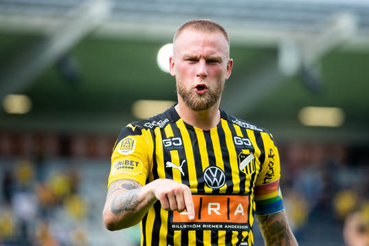 Häckens Alexander Faltsetas jublar