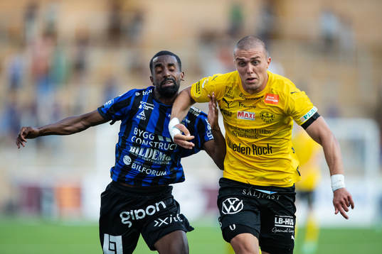 Sirius Mohammed Khalid Saeid och Mjällbys Ivan Kricak