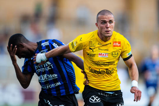 Sirius Mohammed Khalid Saeid och Mjällbys Ivan Kricak