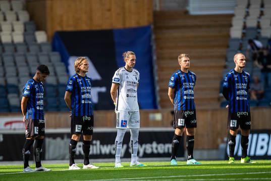 Spelare samlade i en tyst minst för