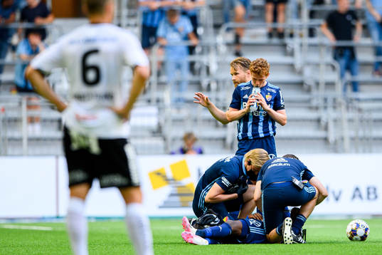 Djurgårdens Edward Chilufya får vård