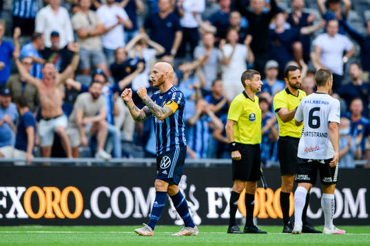 Djurgårdens Magnus Eriksson jublar