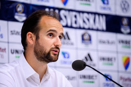Örebros tränare Vitor Gazimba
