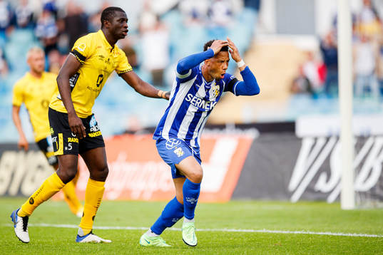 Elfsborgs Maudo Lamine Jarjué och IFK Göteborgs Tobias