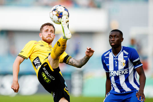 Elfsborgs Rasmus Alm och IFK Göteborgs Yahya Kalley
