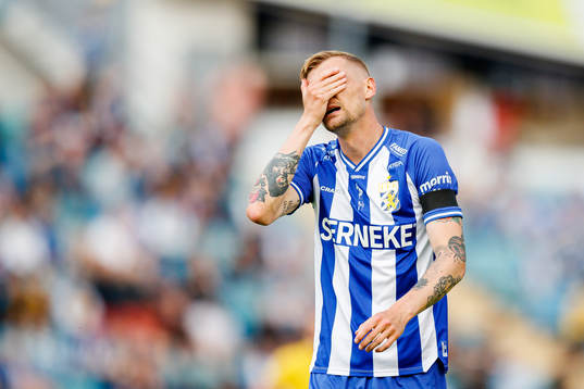 IFK Göteborgs Sebastian Eriksson deppar