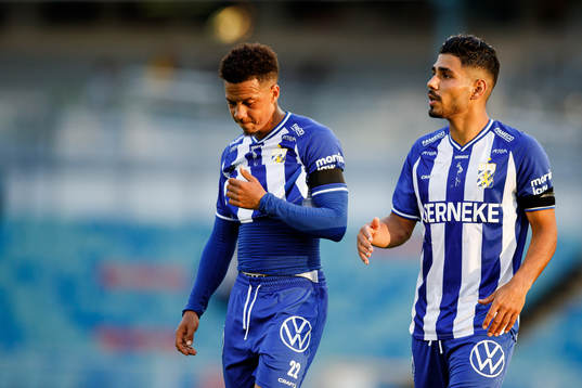 IFK Göteborgs Tobias Sana och Hosam Aiesh deppar