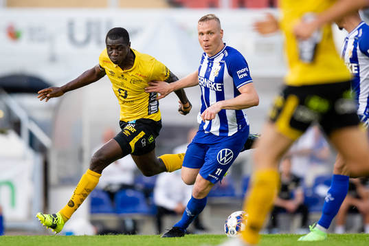 Elfsborgs Maudo Lamine Jarjué och IFK Göteborgs Kolbeinn