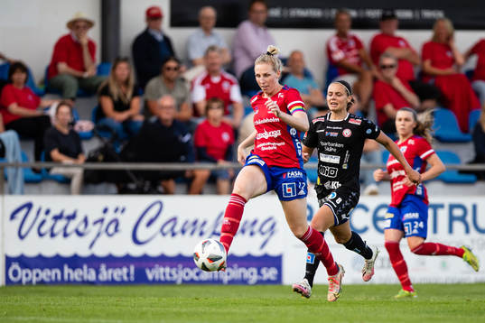Vittsjös Sandra Adolfsson och Kristianstads Alice Nilsson
