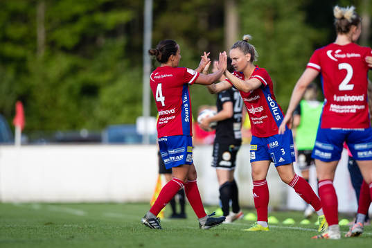 Vittsjös Briana Campos och Julia Tunturi
