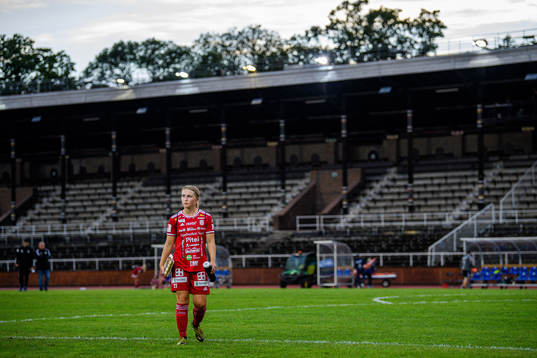 Piteås Olivia Wänglund deppar