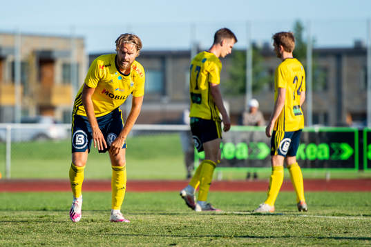Ängelholms Marcus Eriksson  deppar